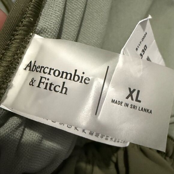 ABERCROMBIE & FITCH OLIVE GREEN RUFFLE STRING BIKINI TOP – SIZE XL - Picture 6 of 15